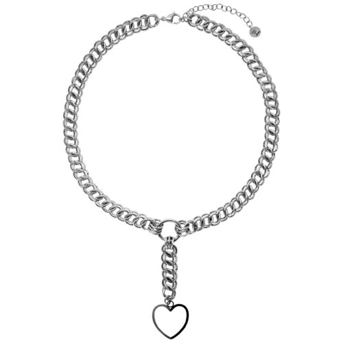 Hopeinen choker-kaulakoru sydänriipuksella valkoisella taustalla