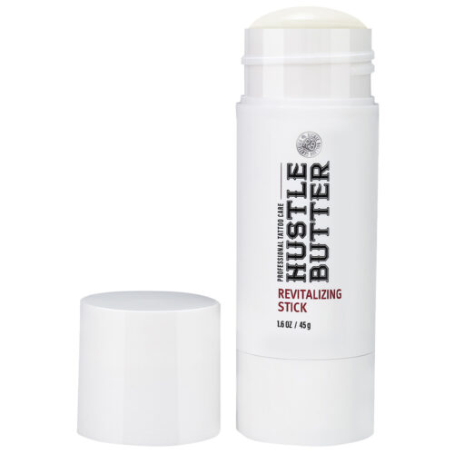 Hustle Butter Revitalizing Stick valkoisella taustalla ilman kantta