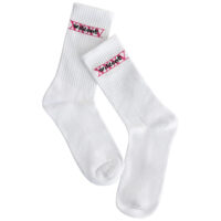 Valkoiset sukat Wild Socks XXXV koko 36-40 Valkoiset sukat Wild Socks XXXV puuvillasta, koko 36-40, valkoisella taustalla