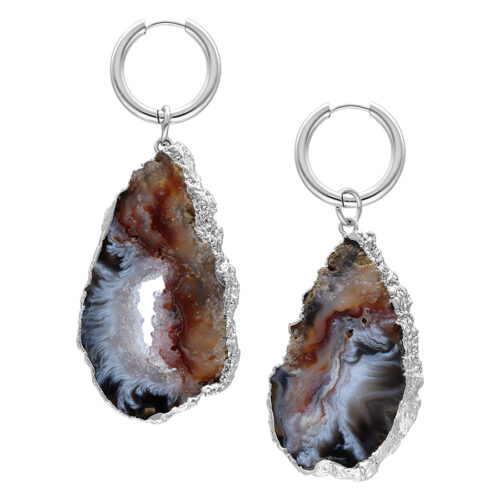 Hopeanväriset korvakorut, joissa on Indian Agate -riipus valkoisella taustalla