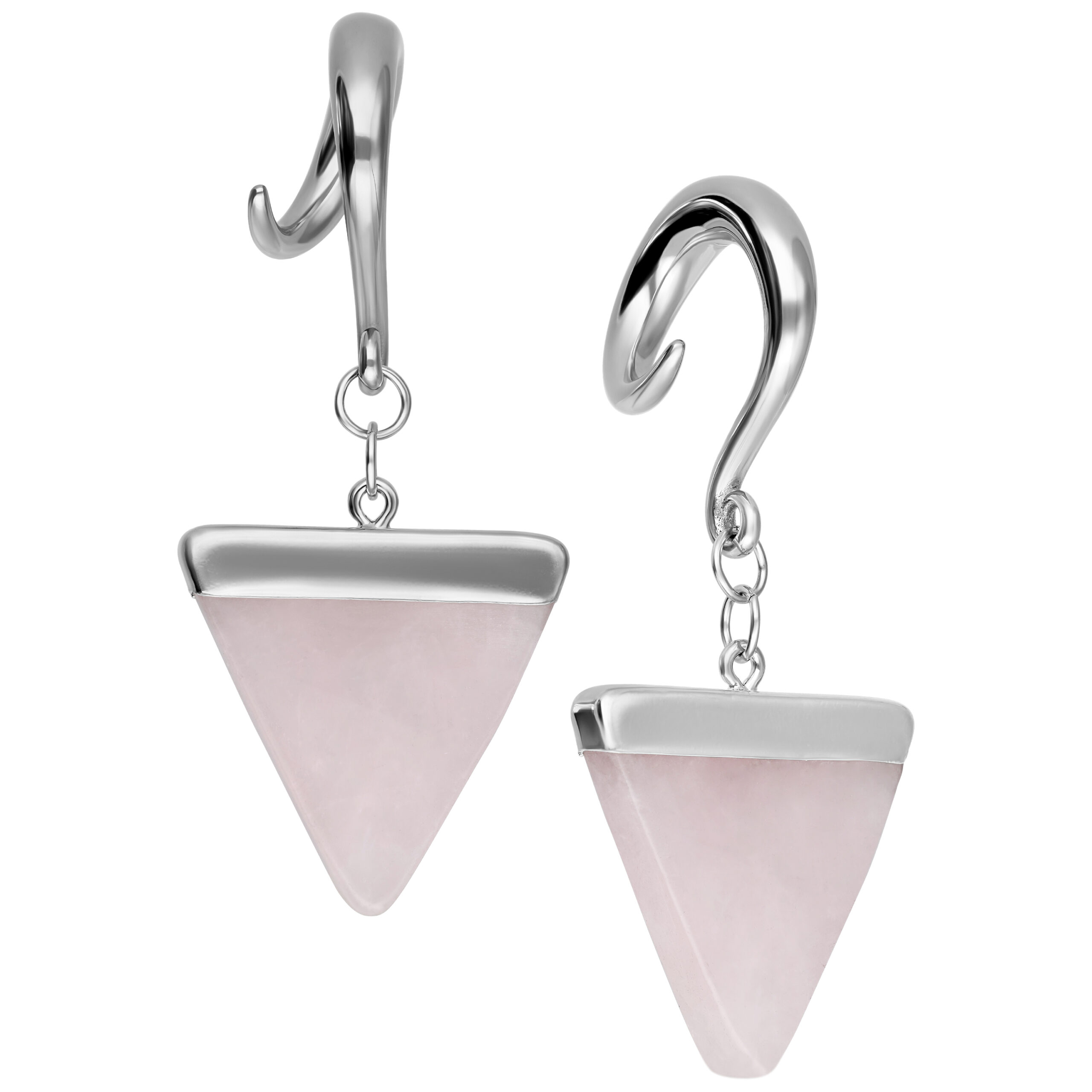 Rose Triangle korvapainot kirurginteräksestä Kaksi Rose Triangle korvapainoa hopeisesta kirurginteräksestä, joissa on vaaleanpunainen kolmio valkoisella taustalla