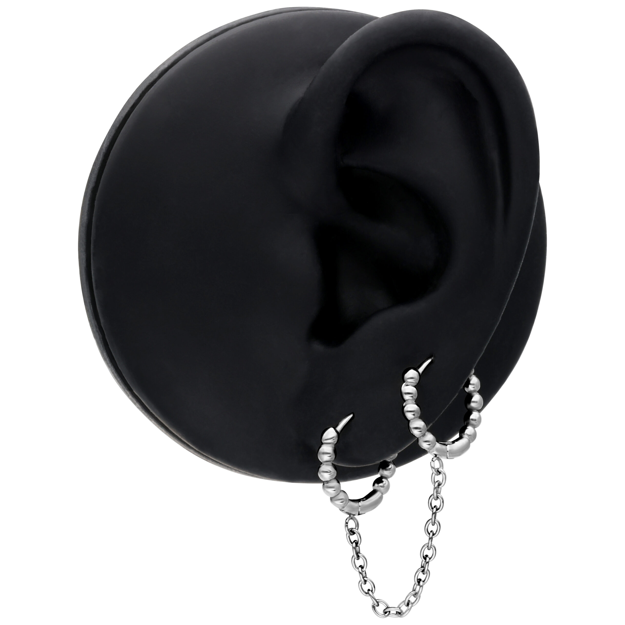 Hopeiset Double Huggie Ball Hoops ketjuyhteydellä mustassa korvamallissa