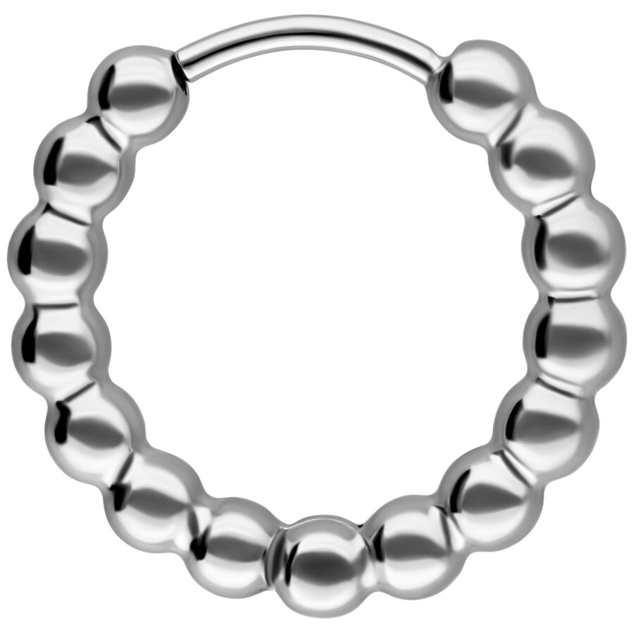Hopeinen Bubble Hoop -korvakoru kiillotetusta ruostumattomasta teräksestä valkoisella taustalla