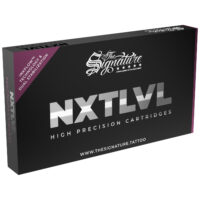 Wildcat Magnum Curved Cartridges - 10 kpl Musta laatikko, jossa hopeinen teksti 'NXT LVL' valkoisella taustalla