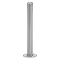 Hopeinen titaaninen labret kolminkertaisiin lävistyksiin Hopeinen pushfit labret titaanista valkoisella taustalla