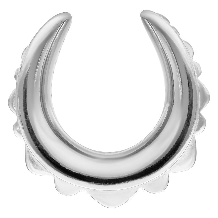 Hopeinen Ear Saddle hevosenkengän muodossa kukkakoristeilla valkoisella taustalla