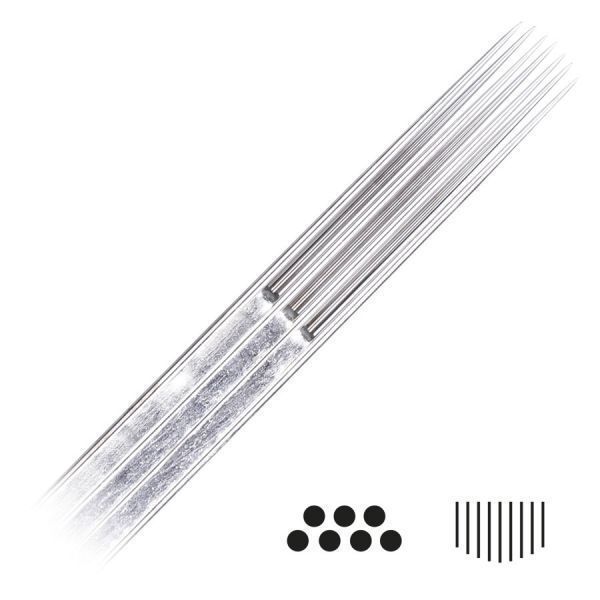 Magnum Curved Long Taper Tattoonadeln Nahaufnahme von silbernen Magnum Curved Long Taper Tattoonadeln auf weißem Hintergrund