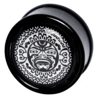 Musta Wildcat Plug Maori-kuviolla Musta PMMA-plugi valkoisella Maori-kuviolla korvalle