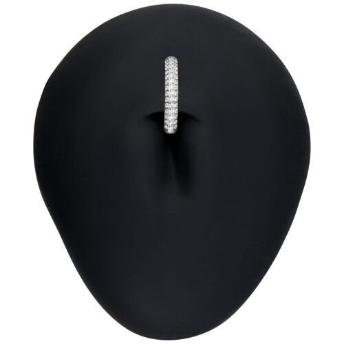Hopeinen Multi Jewelled Belly Arch Clicker mustalla taustalla