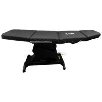 Musta Lemi tatuointi- ja lävistystuoli Musta Lemi tuoli keinonahasta ja alumiinista valkoisella taustalla