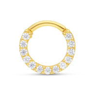 18K Kultainen Septum-rengas kristalleilla Kultainen septum-rengas kirkkailla kristalleilla valkoisella taustalla