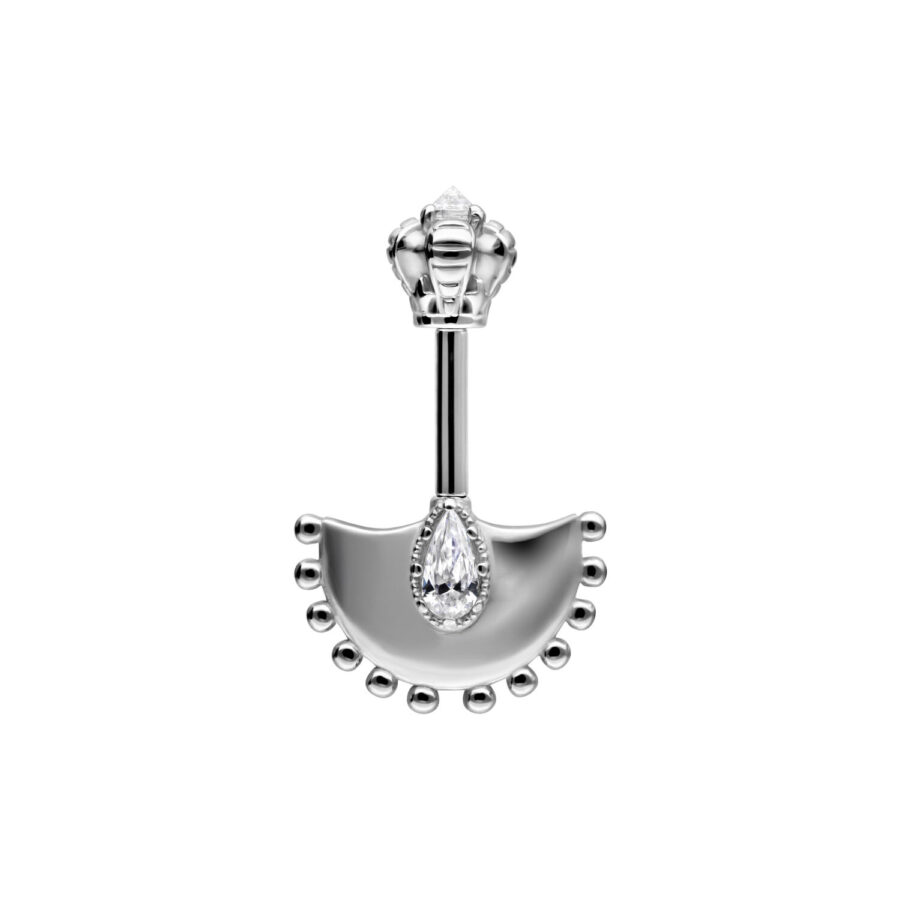 Hopeinen Helix Barbell kirkkaalla kristallilla valkoisella taustalla