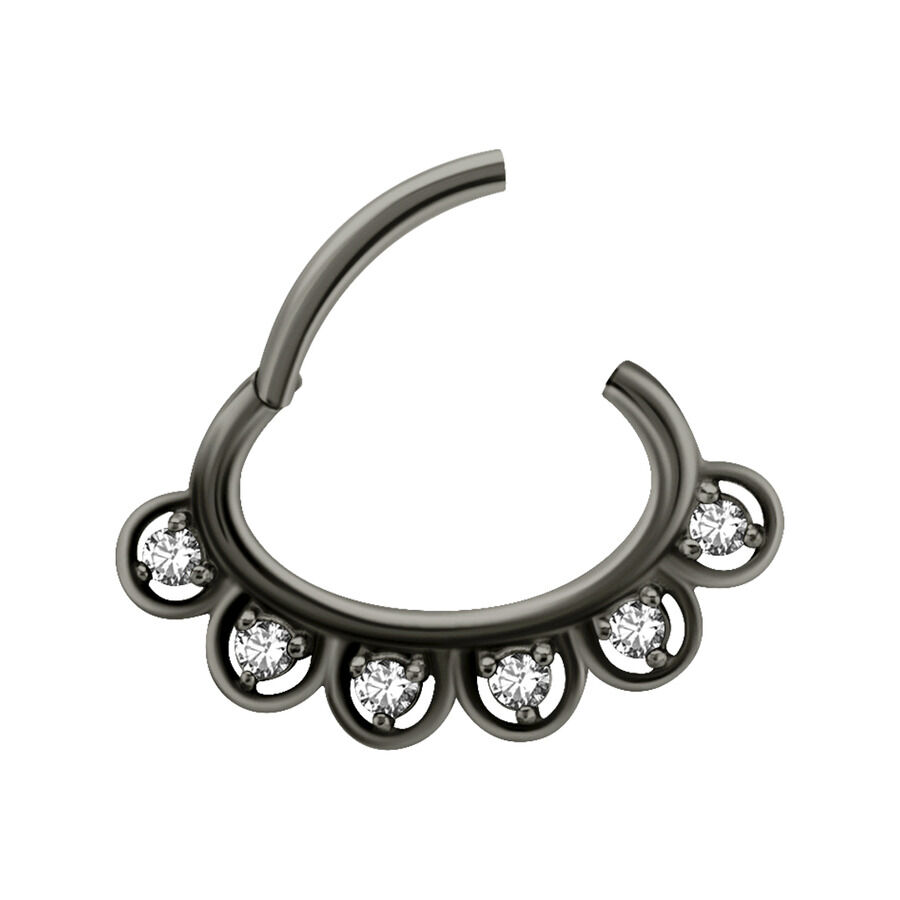 Musta Hinged Sparkling Clicker kristalleilla Musta lävistysrengas kimaltelevilla kristalleilla valkoisella taustalla