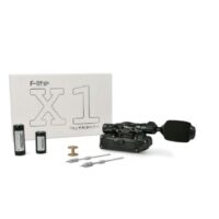 Inkjecta Flite X1 tatuointikone musta Musta Inkjecta Flite X1 tatuointikone tarvikkeineen valkoisella taustalla