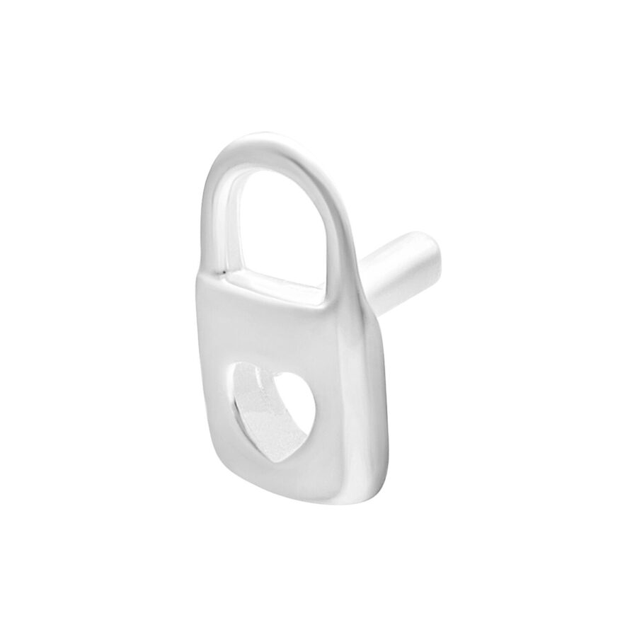 Hopeinen Push Fit Lock -lisäosa sydämenmuotoisella designilla valkoisella taustalla