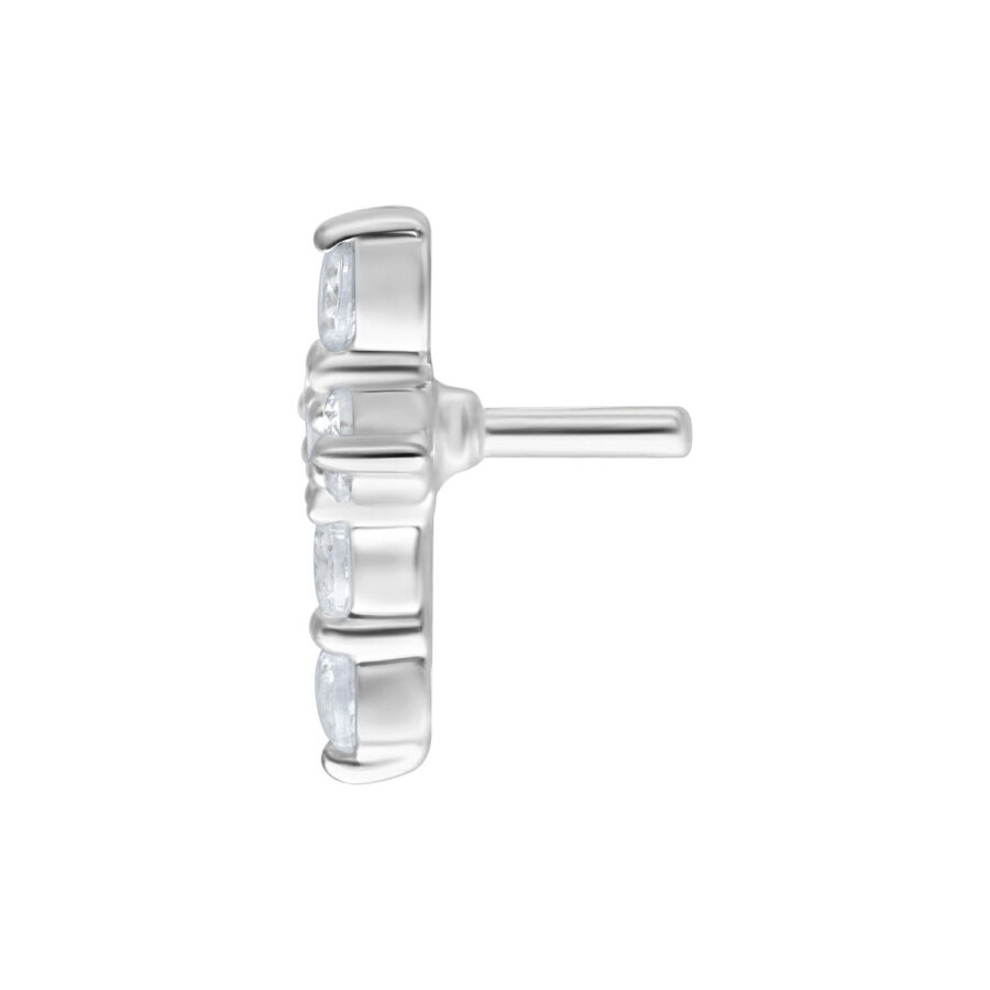 Hopeinen Crystal Cross -lisäosa Bioplastille, kirkkaat kristallit valkoisella taustalla