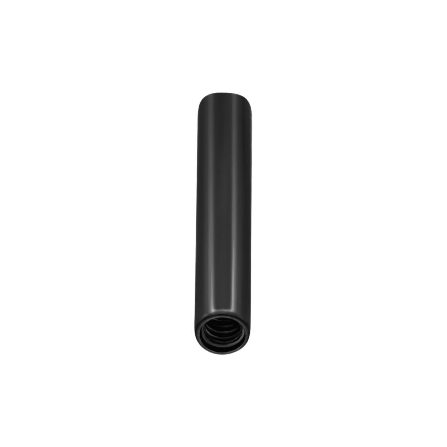 Musta titaanitanko sisäkierteellä, 14,0 mm pituus, valkoisella taustalla