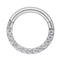 Hopeinen Pavé Set Septum Clicker 6mm Hopeinen septum clicker pavé-set kristalleilla valkoisella taustalla
