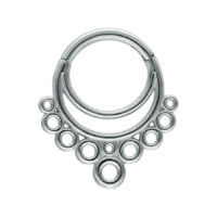 Hopeinen Bubble Gum Septum Clicker Hopeinen septum clicker pyöreillä yksityiskohdilla valkoisella taustalla