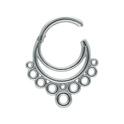 Hopeinen septum-clicker kuplamuotoilulla valkoisella taustalla