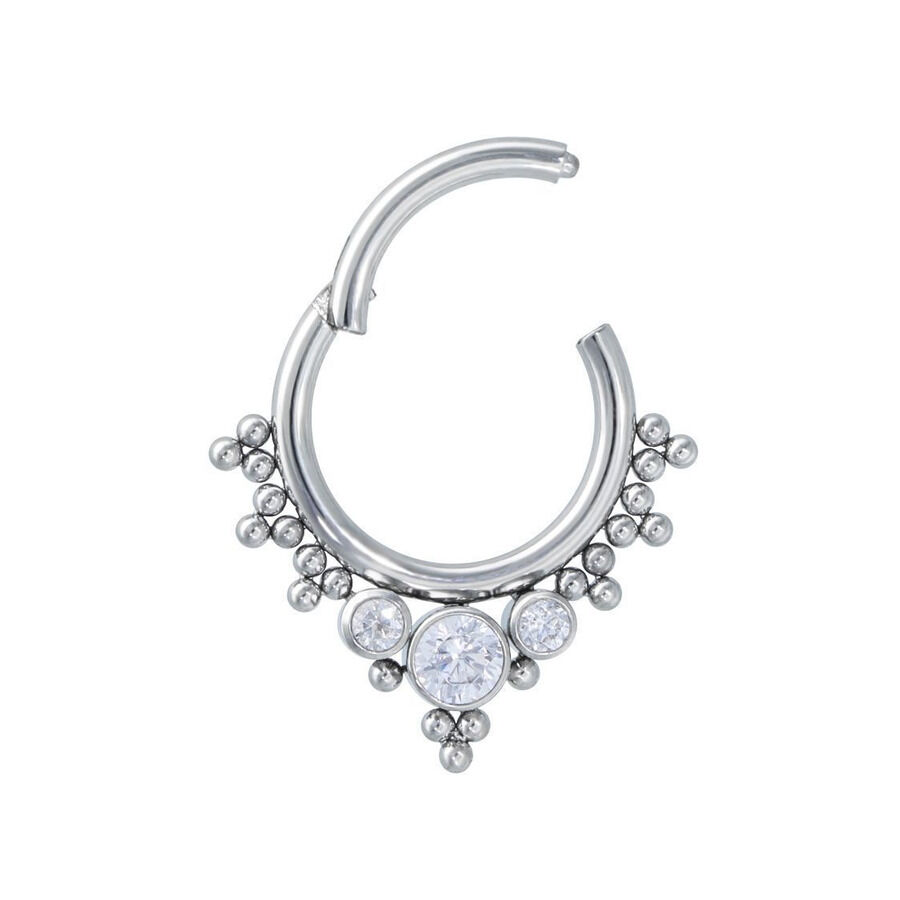 Hopeinen Crystal Bindi Clicker kristalleilla Hopeinen septum clicker kirkkailla kristalleilla valkoisella taustalla