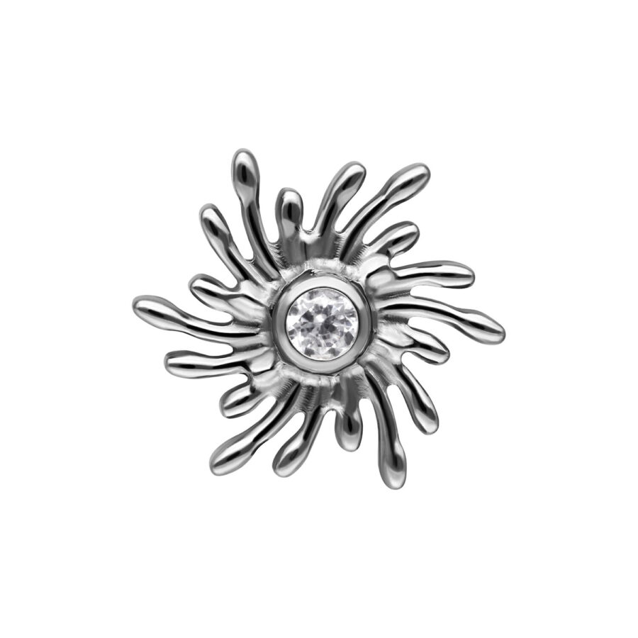 Hopeinen Sunburst-lisäosa kirkkaalla kristallilla valkoisella taustalla