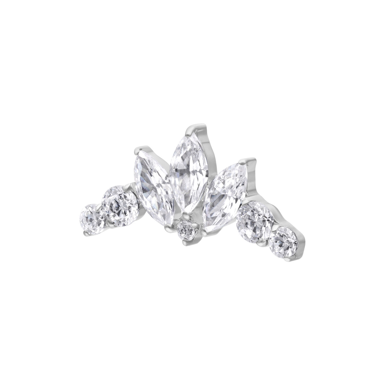 Kristallinkirkas tiara-jousikoriste titaanista Hopeinen tiara-jousikoriste titaanista kirkkailla kristalleilla valkoisella taustalla