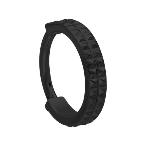 Musta Rivet Clicker titaanista, 12mm halkaisija valkoisella taustalla