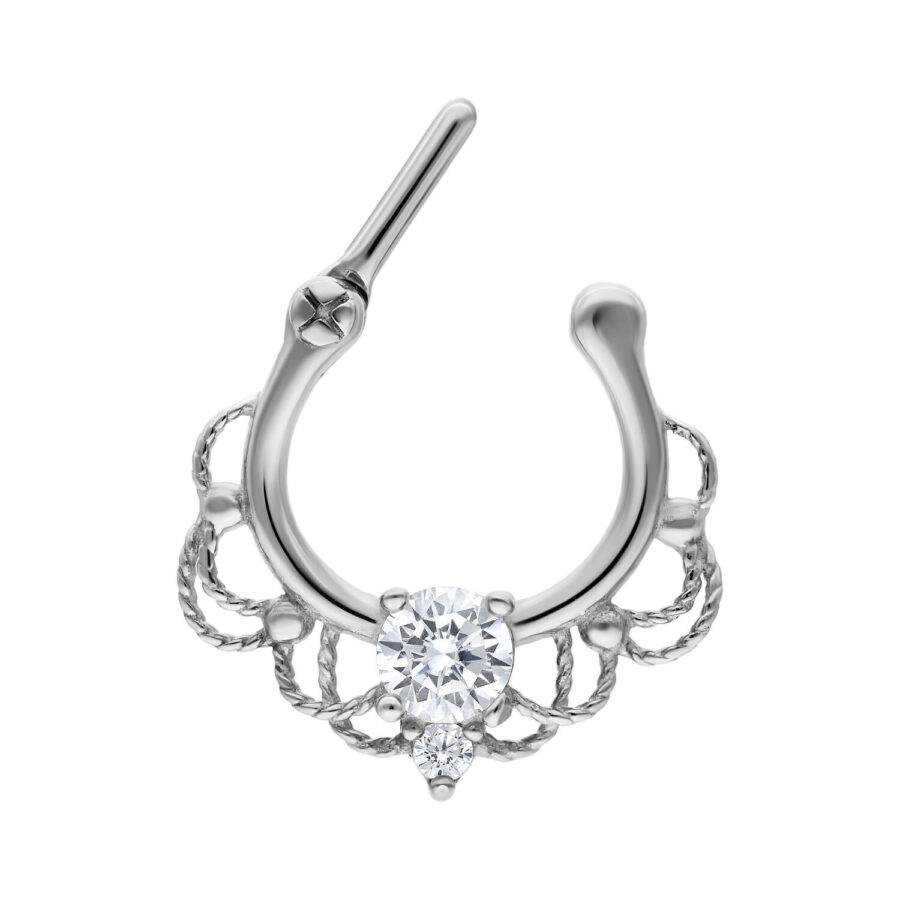 Hopeinen septum clicker kirkkaalla kristallilla valkoisella taustalla