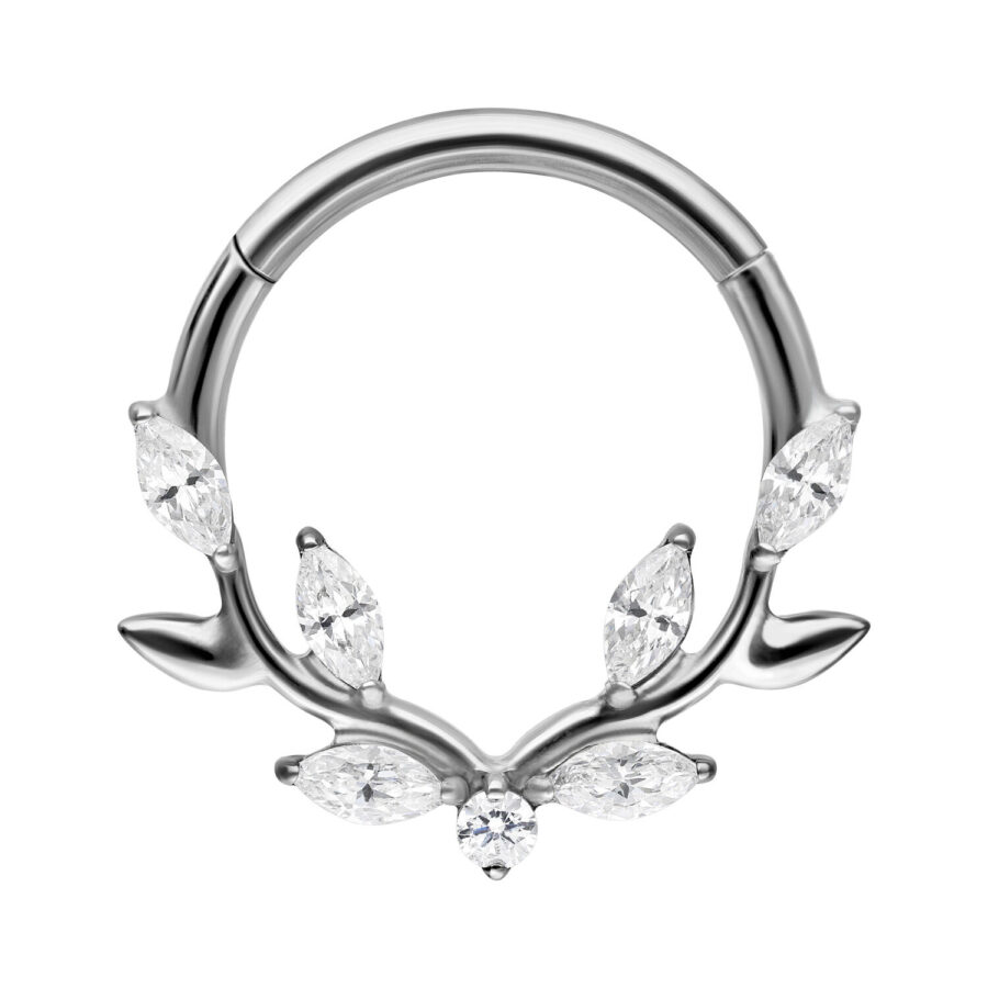 Hopeinen septum clicker kristalli-lehti-designilla valkoisella taustalla