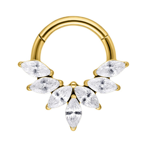 Kultainen septum clicker marquise-kristalleilla valkoisella taustalla