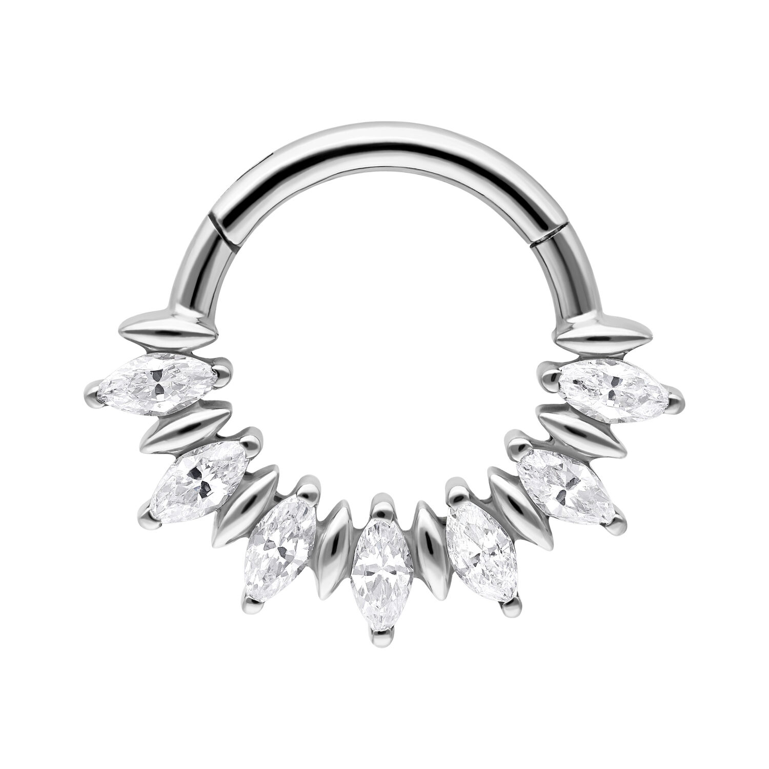 Hopeinen Septum Clicker Marquise-kivillä valkoisella taustalla