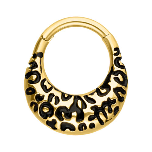 Kultainen septum clicker leopardikuviolla, 8,0 mm sisähalkaisija, valkoisella taustalla