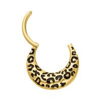 Kultainen Leopardiseptum Clicker titaanista Kultainen septum clicker leopardikuviolla valkoisella taustalla