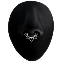 Itämainen Kristalli Septum Clicker Hopea Hopeinen Septum Clicker kristalleilla mustalla esittelyllä
