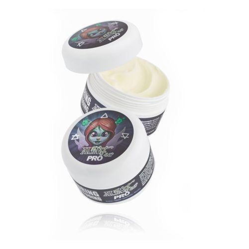 Valkoinen Auafee Pro Tattoo Butter -purkki avonaisella ja suljetulla kannella valkoisella taustalla