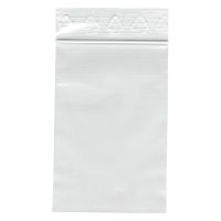 Kirkas Minigrip-pussi 100x150mm valkoisella taustalla