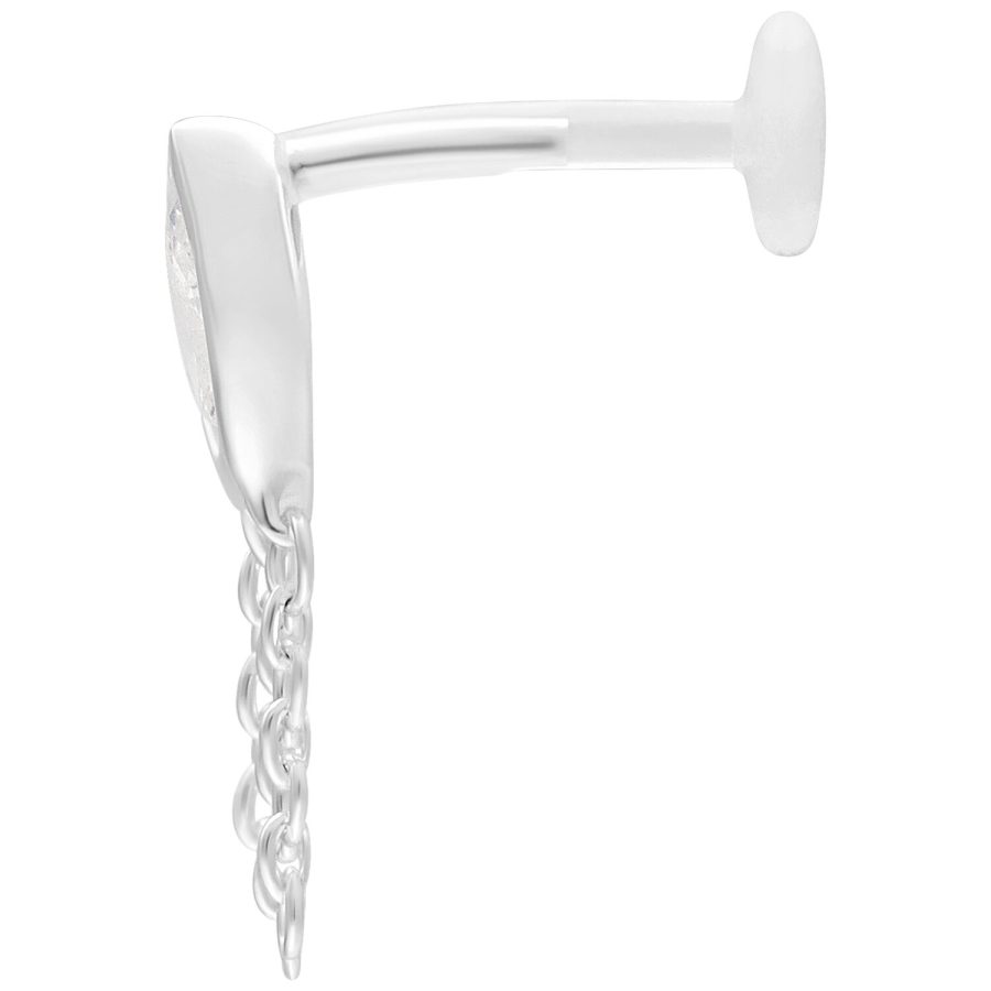 Hopeinen labret Push Fitillä ja 5 mm levyllä valkoisella taustalla