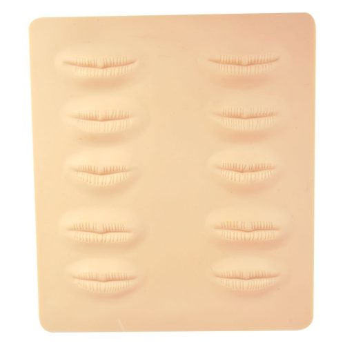 Beige silikonilevy, jossa kohokuvioidut huulet, neutraali tausta