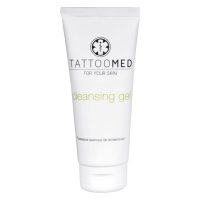Valkoinen TattooMed® Puhdistusgeeli 100ml tuubi neutraalilla taustalla
