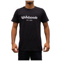 Musta Wildcat T-paita logopainatuksella Musta unisex T-paita Wildcatilta logopainatuksella valkoisella taustalla