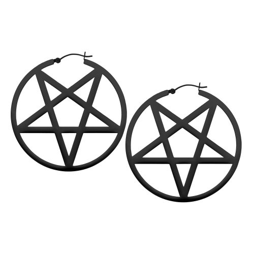 Kaksi mustaa pentagrammi korvakorua kirurginteräksestä valkoisella taustalla