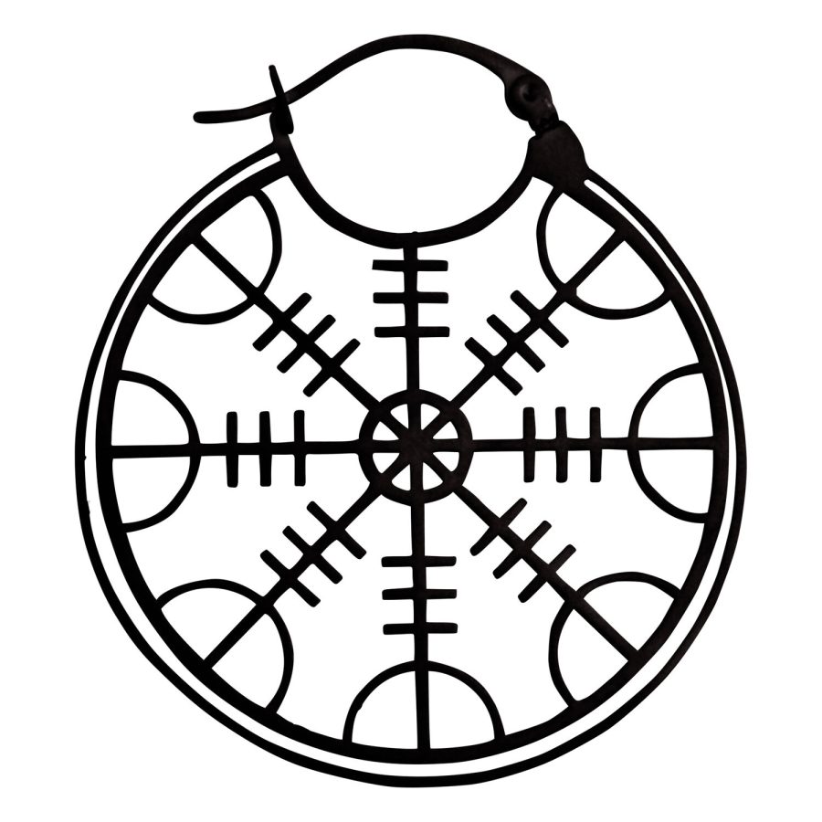 Pyöreä musta ruostumattomasta teräksestä valmistettu korvakoru, jossa Helm of Awe -kuvio valkoisella taustalla