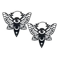 Musta Moth Hoops -korvakorut, joissa siipi- ja silmäkuvio valkoisella taustalla